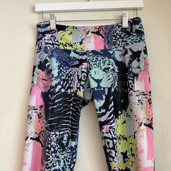 Onzie Tiger Jungle Fever Multicolor Leggings - Picture 2 of 5